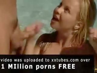 Szőke bikini szivi szeret tengerpart porn�