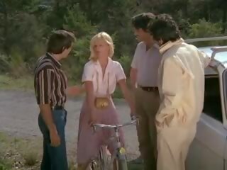 Vacances sexuelles 1976, ücretsiz grup flört film mov 4b