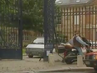 Le drobounký pute 1993: drobounký xxx x jmenovitý film klip fe