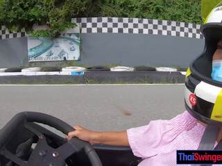 Nyata amatir asia remaja amatir gf dari thailand pergi karting dan kotor video