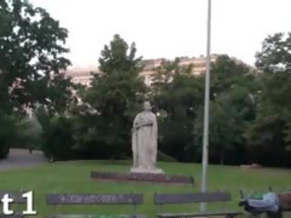 Gruppe von teenageralter öffentlich straße xxx film von ein berühmt statue teil ein