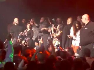 Cardi b twerk in nag joški o fans - več na : www.pornchat4u.ga