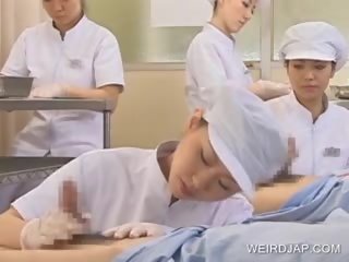 Ιαπωνικό νοσοκόμα ρουφάτε σπέρμα έξω του παθιασμένο manhood