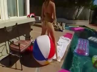 Smashing Group Anus Fun By The Pool